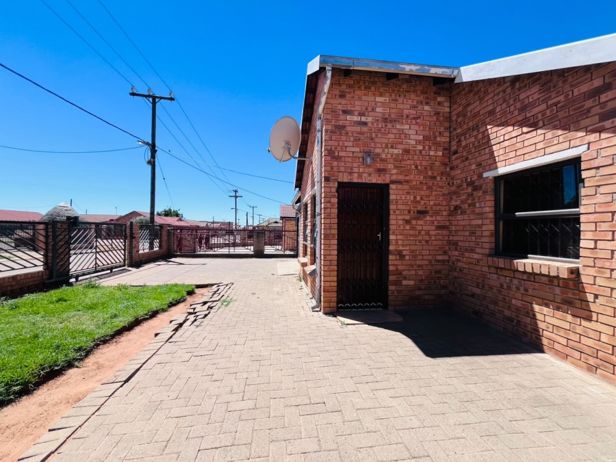 3 Bedroom Property for Sale in Grasslands Free State